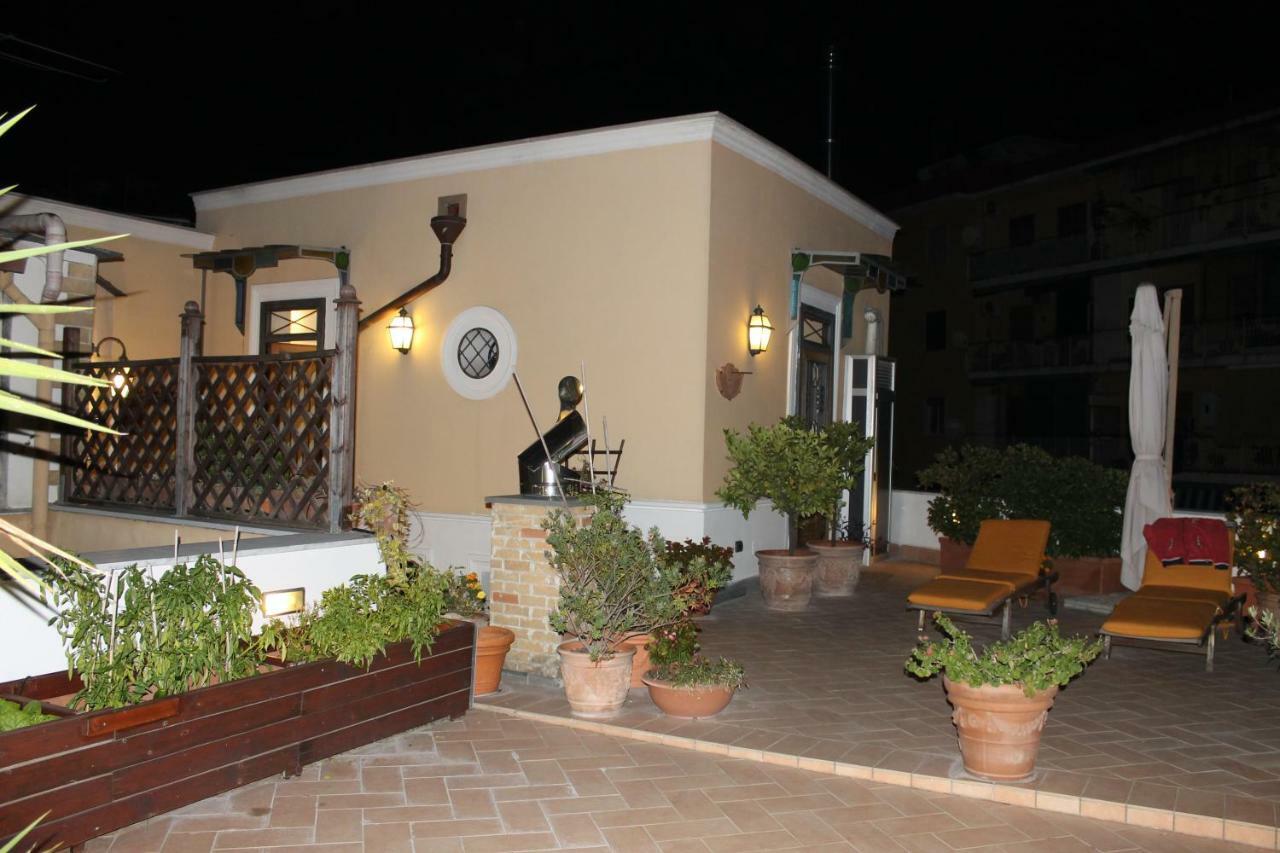 Il Portoncino Bed and Breakfast Neapel Exteriör bild